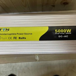 Інвертор з зарядним пристроєм 12V-220V номинал 5000W Pik-10000W